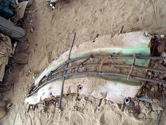 속 형틀 철근 작업